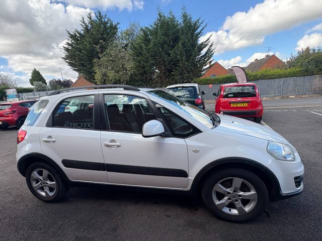 2013 Suzuki Sx4 1.6 SX4 White 5dr Hatch