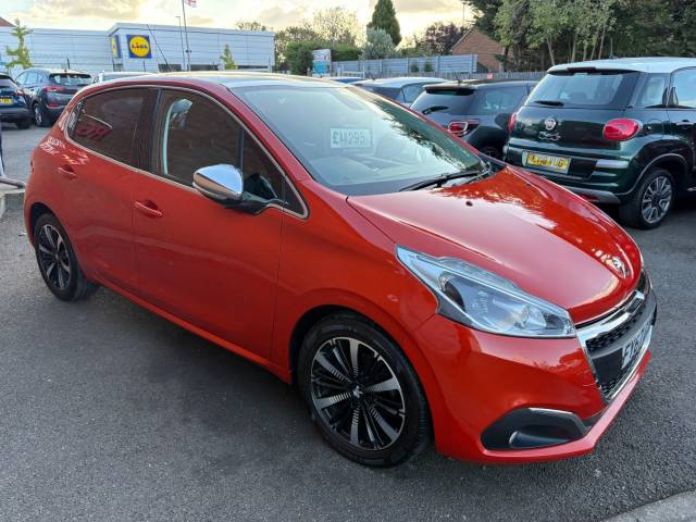 2017 Peugeot 208 1.2 PureTech Allure Premium Orange 5dr Hatch