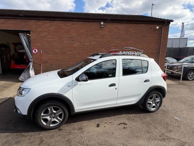 2018 Dacia Sandero Stepway 0.9 TCe Laureate White 5dr Hatch