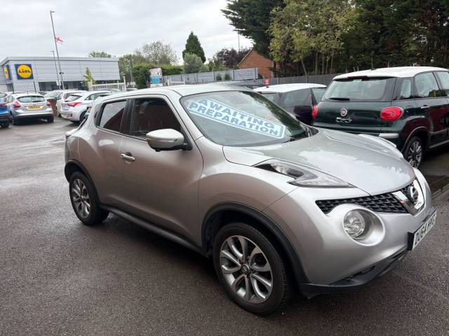 2014 Nissan Juke 1.5 dCi Tekna Silver 5dr Hatch