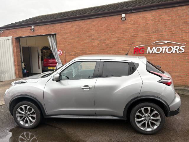 2014 Nissan Juke 1.5 dCi Tekna Silver 5dr Hatch