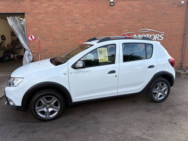 2018 Dacia Sandero Stepway 0.9 TCe Laureate White 5dr Hatch