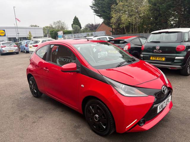 2017 Toyota Aygo 1.0 VVT-i X-Play Red 3dr Hatch