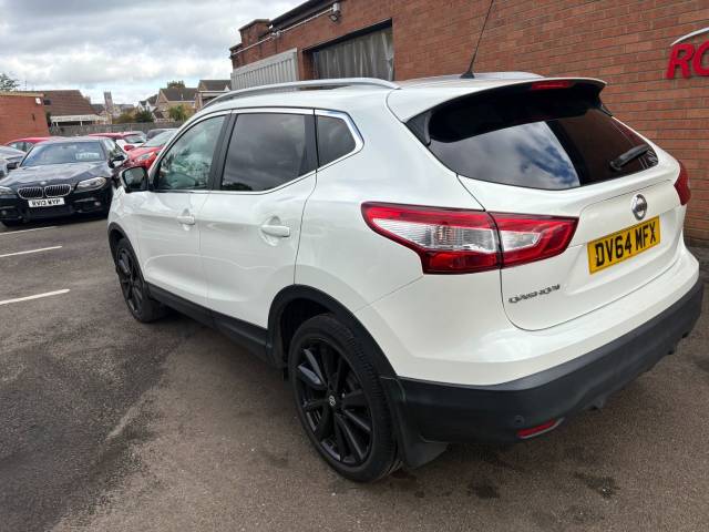 2014 Nissan Qashqai 1.2 DiG-T Tekna 5dr