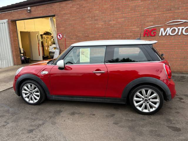 2014 Mini Hatchback 2.0 Cooper S D 3dr