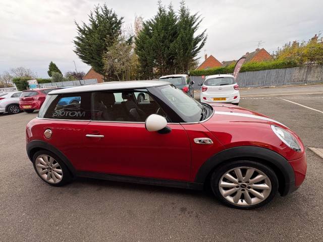 2014 Mini Hatchback 2.0 Cooper S D 3dr