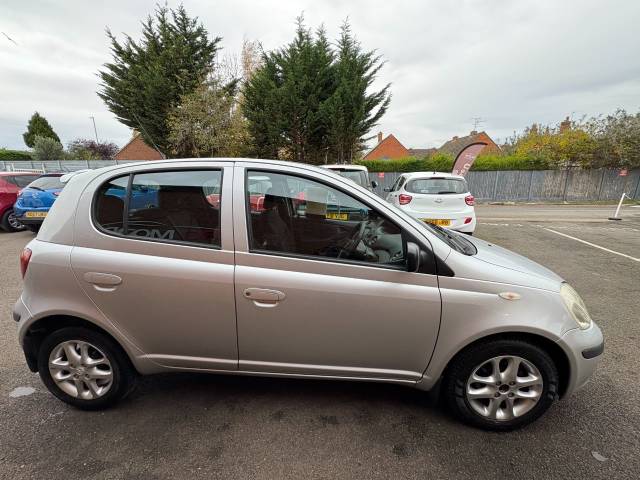 2005 Toyota Yaris 1.0 VVT-i T3 Silver 5dr Hatch