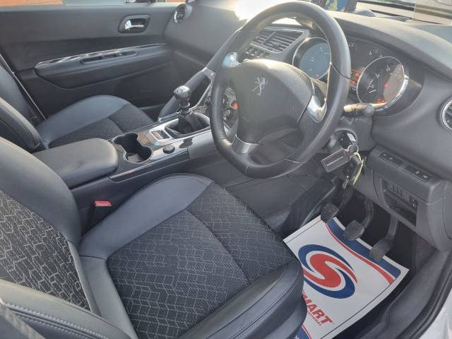 2016 Peugeot 3008 1.6 BlueHDi 120 Allure 5dr