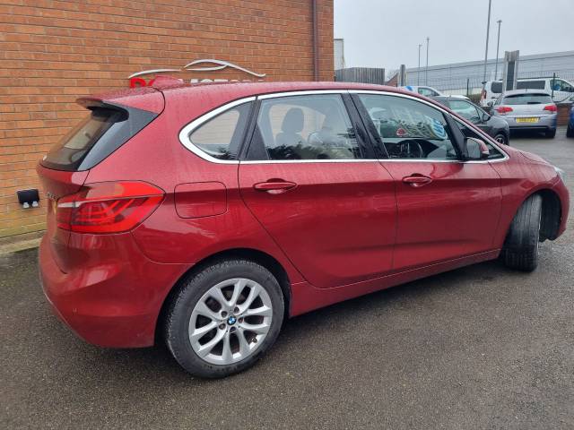 2015 BMW 2 Series 2.0 218d Luxury 5dr