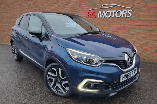 Renault Captur 0.9 TCE 90 Iconic 5dr Hatchback Petrol Blue