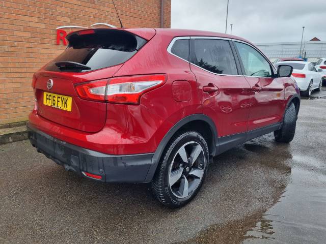 2016 Nissan Qashqai 1.2 DiG-T N-Connecta 5dr