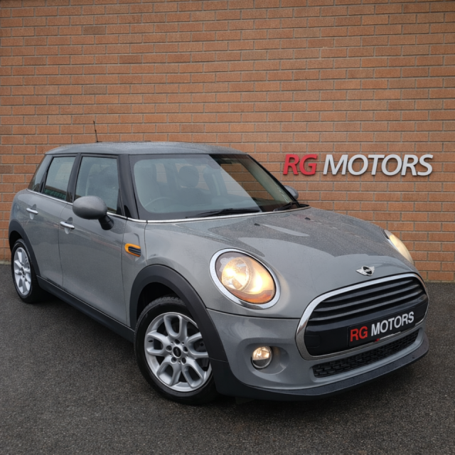Mini Cooper 1.5 Cooper 5dr Hatchback Petrol Grey