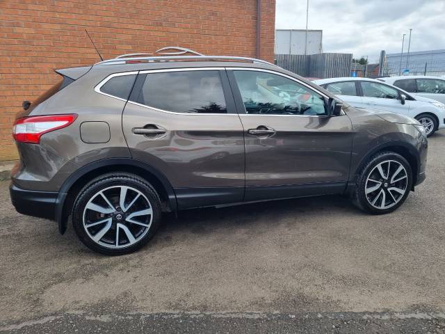 2014 Nissan Qashqai 1.2 DiG-T Tekna 5dr