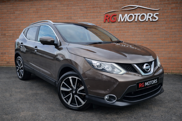 Nissan Qashqai 1.2 DiG-T Tekna 5dr Hatchback Petrol Beige