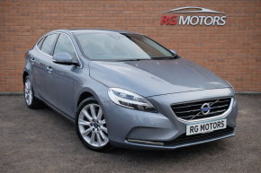 VOLVO V40 at RG Motors Lincoln