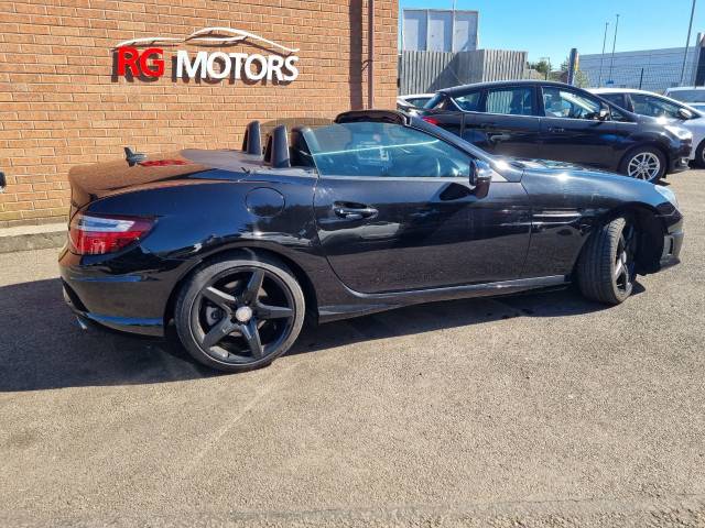 2012 Mercedes-Benz SLK 1.8 SLK 200 BlueEFFICIENCY AMG Sport 2dr Tip Auto