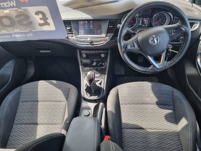 2017 Vauxhall Astra 1.6T 16V 200 SRi 5dr