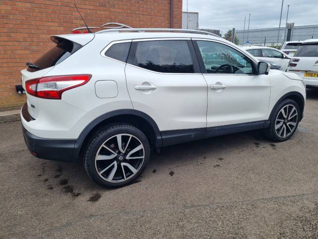 2014 Nissan Qashqai 1.6 dCi Tekna 5dr 4WD