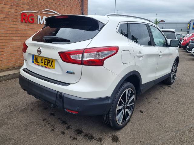 2014 Nissan Qashqai 1.6 dCi Tekna 5dr 4WD