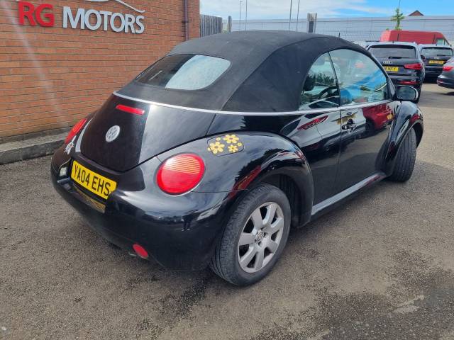 2004 Volkswagen Beetle 2.0 2dr