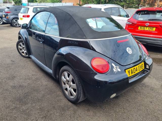 2004 Volkswagen Beetle 2.0 2dr