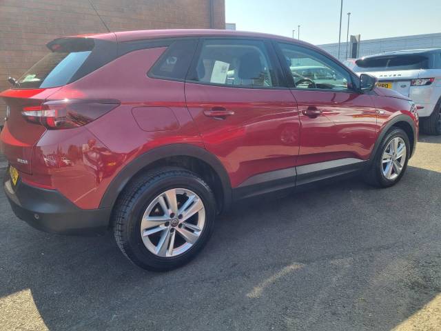 2018 Vauxhall Grandland X 1.2 Turbo SE 5dr
