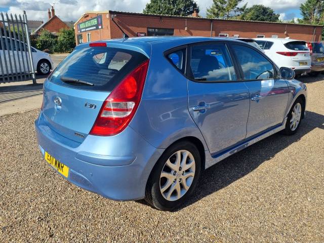 2011 Hyundai i30 1.6 CRDi Comfort 5dr