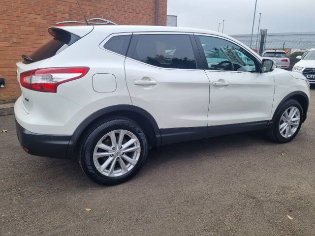 2015 Nissan Qashqai 1.5 dCi Acenta+ 5dr